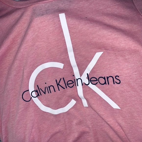 Calvin Klein tee - Picture 4 of 5